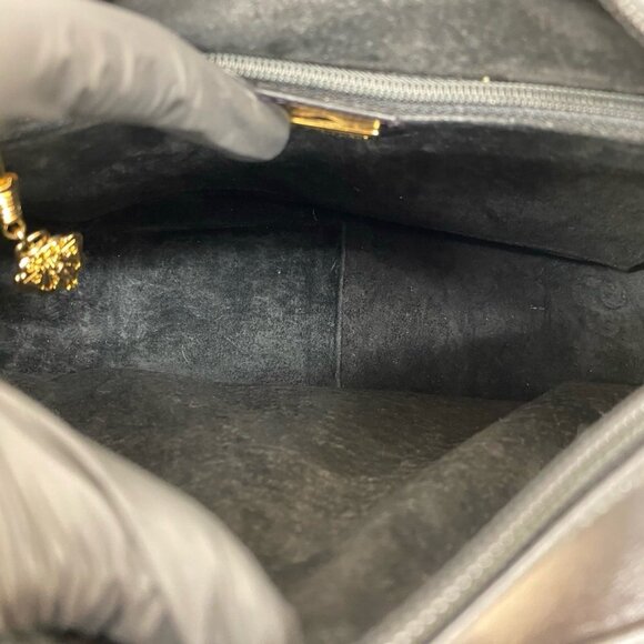 GUCCI Black Leather Shoulder Bag - Picture 9 of 10